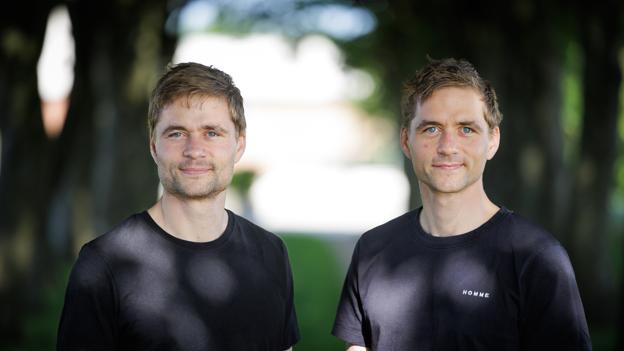 Jan har små og mellemstore virksomheder og Søren større koncerner som primær kundegruppe. <i>Foto: Bo Lehm</i>