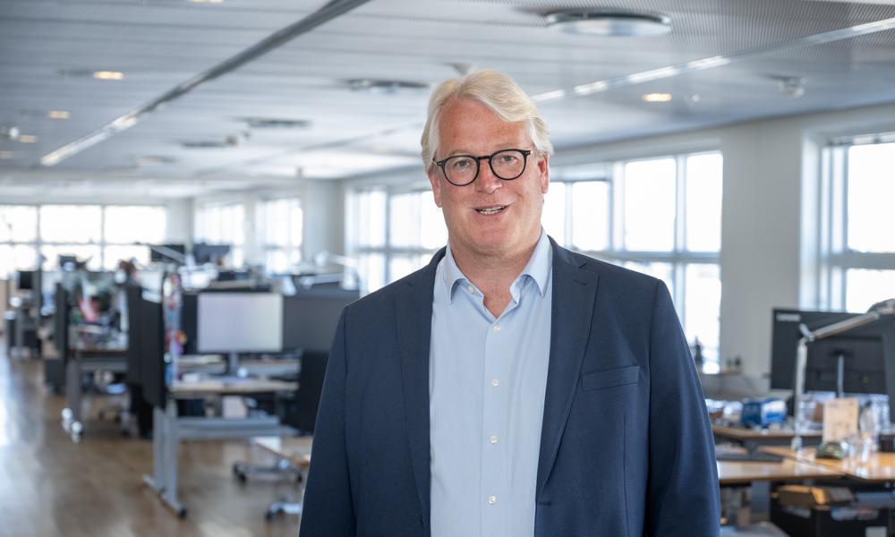 Søren W. Rasmussen og FDM mener, nødbremse bagud bør være lovpligtigt standardudstyr på alle nye biler. Søren W. Rasmussen og FDM mener, nødbremse bagud bør være lovpligtigt standardudstyr på alle nye biler.