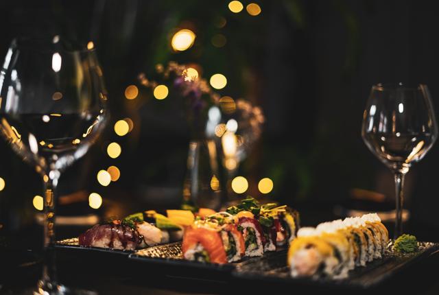 Aalborgenserne har taget godt imod Catch Sushi Bar & Cocktails, efter de åbnede i oktober 2020 - og det mærker de på bundlinjen. Foto: Catch Sushi Bar & Cocktail