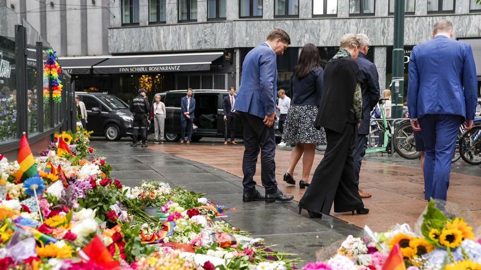 To personer blev dræbt i weekenden i Oslo, da en gerningsmand angreb natklubber kendt fra LGBT-miljøet. <i>Beate Oma Dahle/Ritzau Scanpix</i>