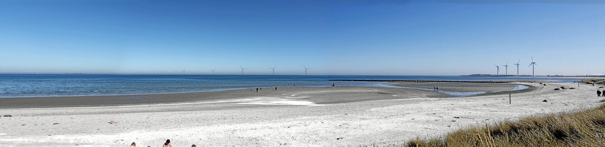 Se Frederikshavns nye vindmøller fra både Palmestranden og Føtex