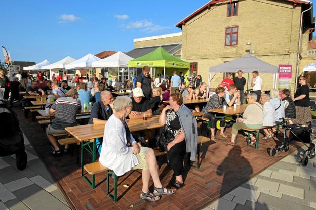 2. september arrangerer Dronninglund Handel igen Open By Night med masser af aktiviteter. Bl.a. på byens torv. Foto: Jørgen Ingvardsen