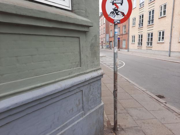 Madolie, æg og kanel er en klistret kombination, som tydeligt kan ses her to uger efter sidste kanelfest. Foto: Helle Bundgaard