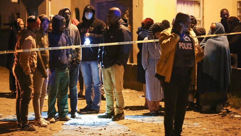 21 teenagere mistede livet i weekenden i en tætpakket bar i Sydafrika. <i>Str/Ritzau Scanpix</i>