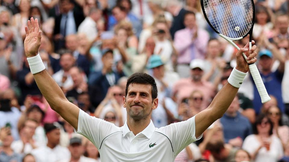 Novak Djokovic er som ventet videre til anden runde ved græsturneringen Wimbledon efter en sejr på 6-3, 3-6, 6-3, 6-4 over Kwon Soon-woo fra Sydkorea mandag. <i>Adrian Dennis/Ritzau Scanpix</i>