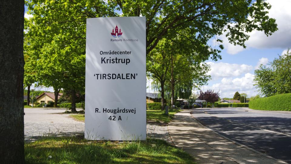 En kvinde er sigtet for drab og tre drabsforsøg mod plejehjemsbeboere på plejecenteret Tirsdalen i Randers Kommune. Kvinden har været varetægtsfængslet siden midten af marts. Hun nægter sig skyldig og vil løslades. (Arkivfoto). <i>Bo Amstrup / Ritzau Scanpix/Ritzau Scanpix</i>
