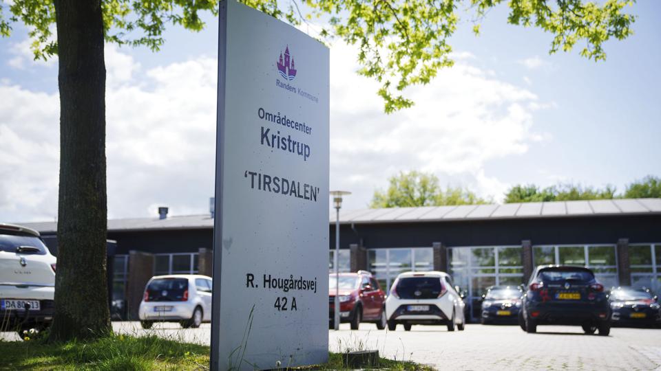 En kvinde i 50'erne, der er sigtet for med medicinske præparater at have taget livet af en plejehjemsbeboer på plejecenteret Tirsdalen i Randers Kommune, skal forblive varetægtsfængslet frem til foreløbig 6. juli. (Arkivfoto). <i>Bo Amstrup / Ritzau Scanpix/Ritzau Scanpix</i>