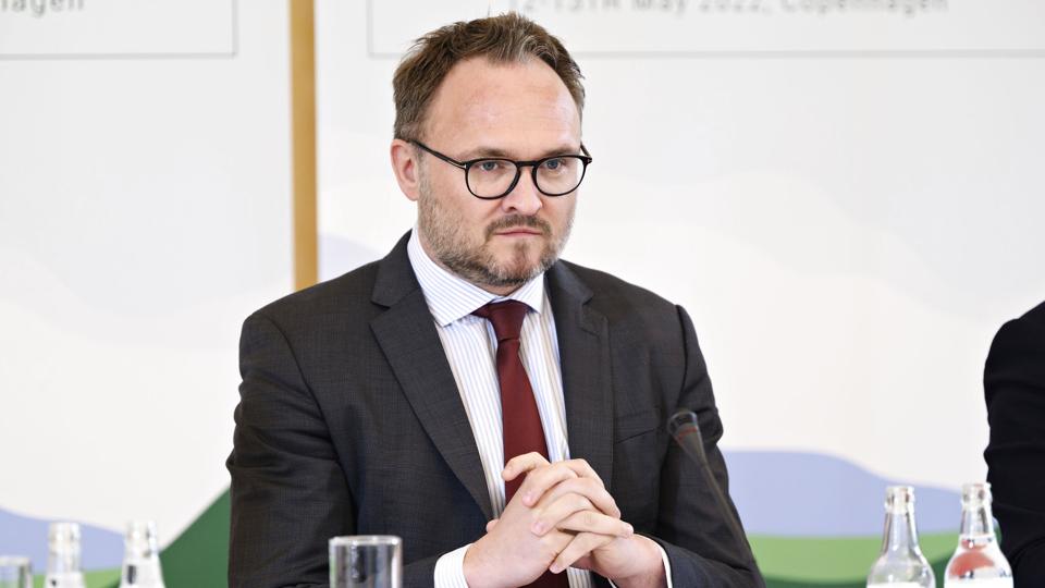 Klima-, energi- og forsyningsminister Dan Jørgensen mener, at en ny lovgivningspakke, der skal forhandles i Europa-Parlamentet, er et skridt i retning af europæisk uafhængighed af Rusland. (Arkivfoto). <i>Philip Davali/Ritzau Scanpix</i>