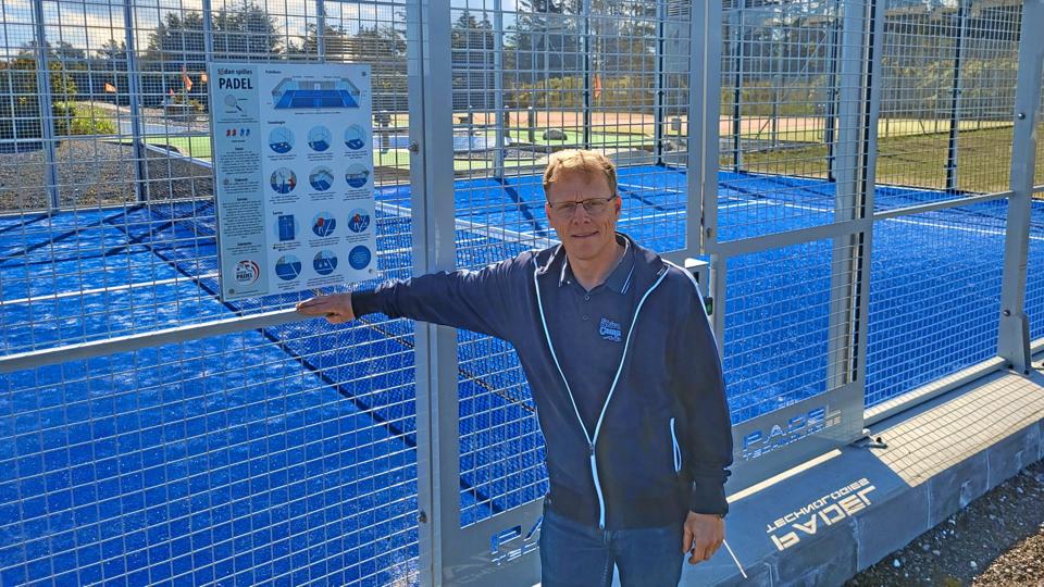 Bruno Rytter fra Skiveren Camping har store forventninger til, at lokale turister i området og lokale nordjyder vil bruge den nye padel tennisbane hos Skiveren Camping.