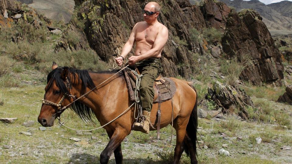 Ruslands præsident, Vladimir Putin, har blandt andet fået opmærksomhed for sin forkærlighed for billeder i bar overkrop. (Arkivfoto). <i>Ria Novosti/Reuters</i>