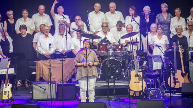 Formand for Skagen Festival Lis Jensen sendte en stor tak til de over 600 frivillige for at bakke op, så Skagen Festival kunne åbne for 50.gang. <i>Foto: Martin Damgård</i>