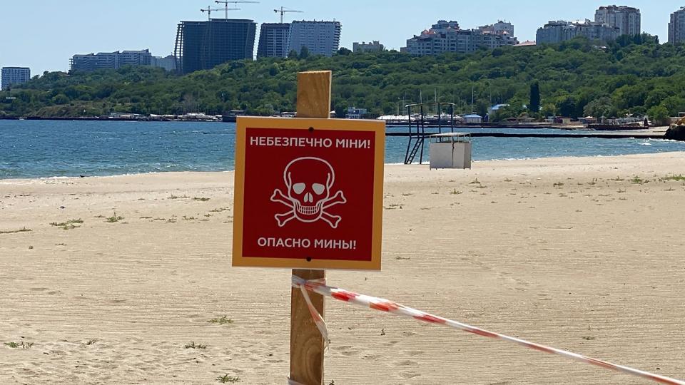 Nær havnen i Odesa blev der i starten af juni advaret om miner. Natten til fredag er en lejlighedsbygning ramt af et missilangreb. <i>Pavel Nemecek/Ritzau Scanpix</i>