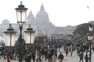 Venedig vil kræve betaling for turister på dagsrejse i 2023
