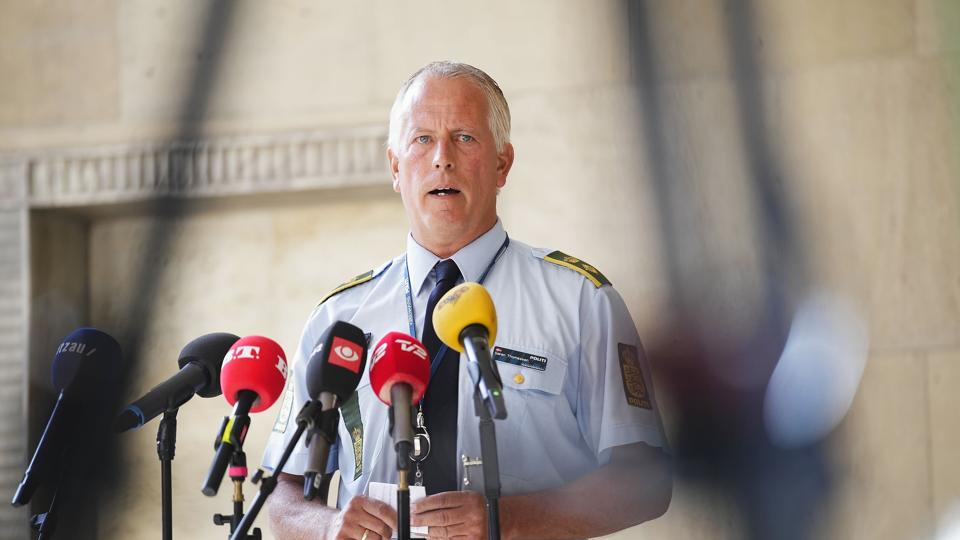 - Der er ikke noget i det, vi har fundet, der kan underbygge, at der er tale om en terrorhandling, siger chefpolitiinspektør Søren Thomassen. <i>Martin Sylvest/Ritzau Scanpix</i>