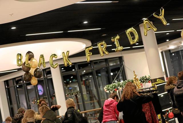 Friis Shoppingcenter byder velkommen til Black Friday fra klokken 7.