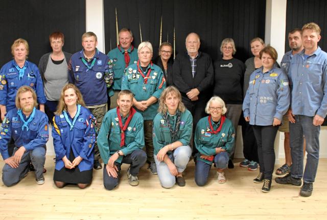 Teamet bag den 36. avis som støtter ungdomsarbejdet i Østhimmerland. Foto: Privat.