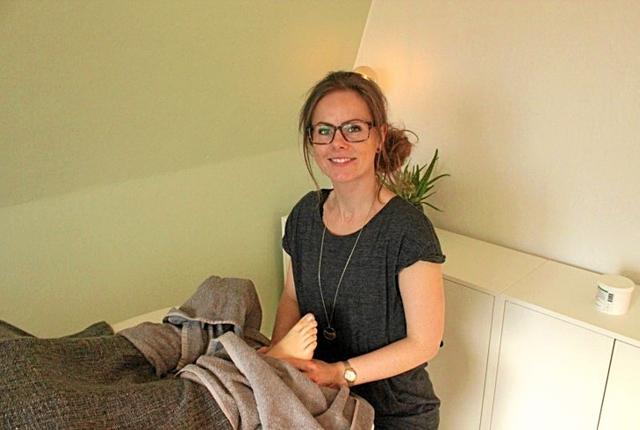 Dorthe Lindegaard har åbnet klinik med zoneterapi på Vestergade 20 i Aabybro.  Privatfoto