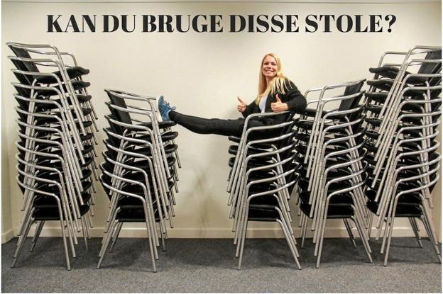 De 48 brugte stole fra Aalborg Kongres & Kultur Center kandiderer lige nu til titlen som Danmarks populæreste møbler.Foto: AKKC