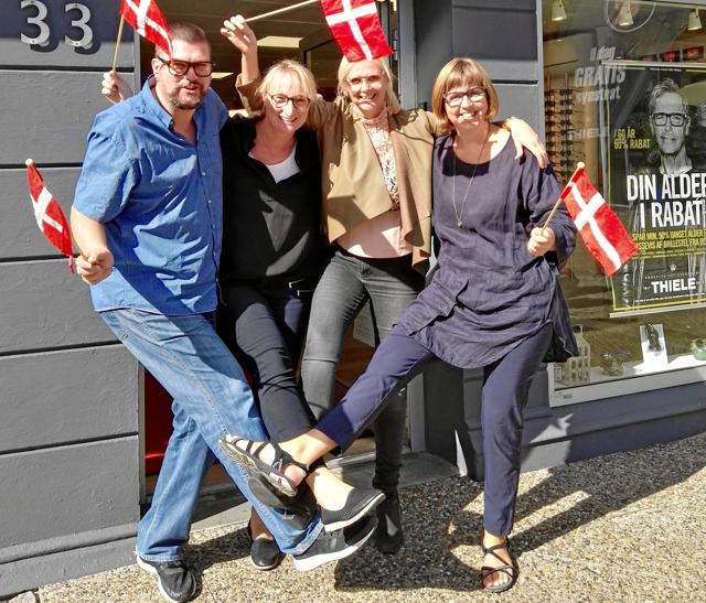 Hos Thiele på Storegade i Hadsund er Andreas, Kristine, Majken og Louise klar til endnu et år med masser af gode tilbud. Foto: Privat.