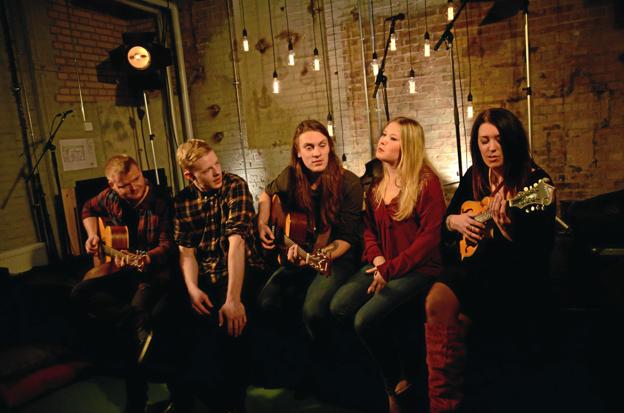 The Raggedy Anns har sine rødder i det nordjyske, hvor bandets medlemmer i sommeren 2015 fandt sammen om en fælles kærlighed for akustisk og intens musik.