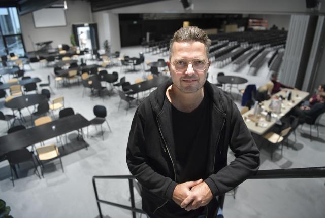 - A2 er det eneste store kulturhus i sydbyen, og vi håber, at Aalborg vil tage godt imod os, siger Dan S. Jacobi, som er præst i Aalborg Citykirke. Foto: Claus Søndberg