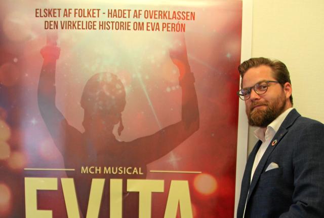 Direktør Nikolaj Holm glæder sig over, at det er lykkedes at få Evita til byen. Privatfoto