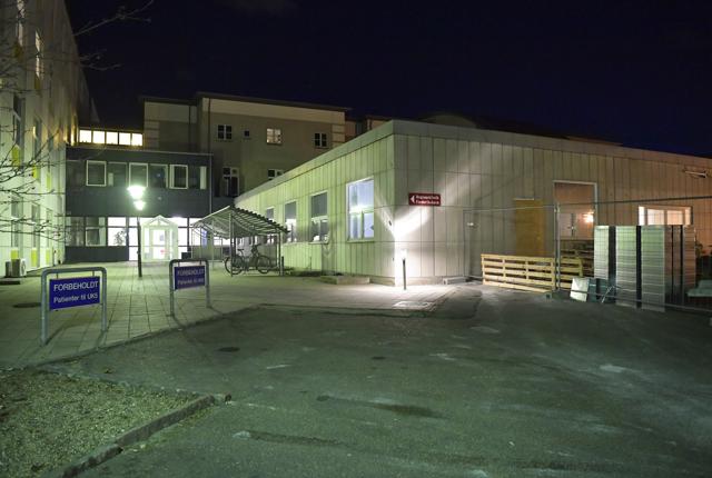 Den nye klinik får sæde på Frederikshavns sygehus og indrettes i den gamle modtagelse med indgang fra Vestergade. I øjeblikket anvendes indgangen på siden af den gamle modtagelse til klinikken, som har til huse i den gamle børneafdeling. Foto: Bente Poder.