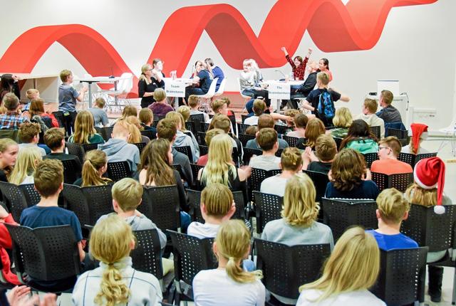 Kampgejst og jubel til sidste års Smart Parat Svar på Hjørring Bibliotek. Foto: Martin Jørgensen