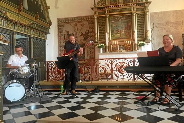 Det er ikke en koncert, men en gudstjeneste, hvor musik og fællessang har en fremtrædende rolle. ?Foto: Privat.