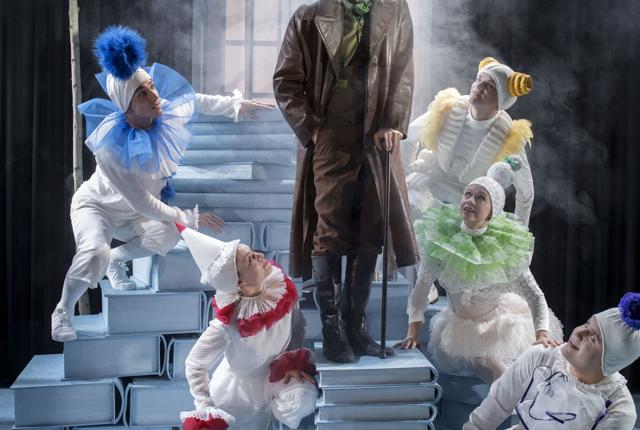 Dickens‘ klassiske julehistorie Et Juleeventyr kan også i 2018 trække masser af mennesker i teatret. PR-foto: Aalborg Teater