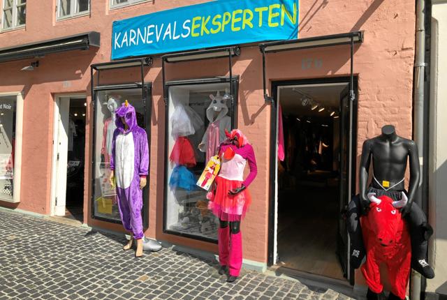 Nu kan du på opdagelse i kostumer til Karneval i Nørregade. 

Foto: Henrik Poulsen