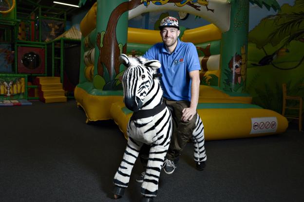 Jan Olsen åbnede FunCenter i Hjørring i 2016 - centeret lukker 24. februar, hvis ikke en køber melder sig på banen. Arkivfoto: Henrik Louis