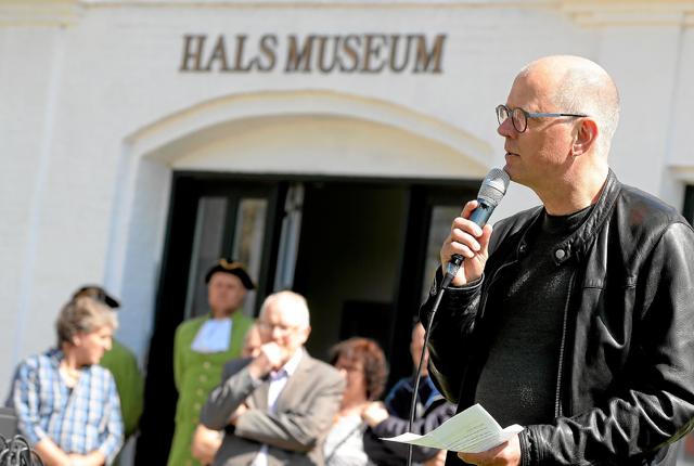 Museumsdirektør Lars Christian Nørbach bød velkommen til det nye selvbetjente Hals Museum. Foto: Allan Mortensen