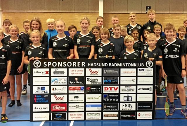 P.t. har klubben omkring 55 ungdomsspillere som spiller turneringer. Foto: Hadsund Badminton Klub.