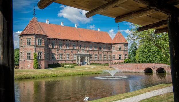 Voergaard Slot har vundet titlen som Danmarks Smukkeste Herregård i en afstemning med 17 kandidater. Arkivfoto: Martin Damgård.