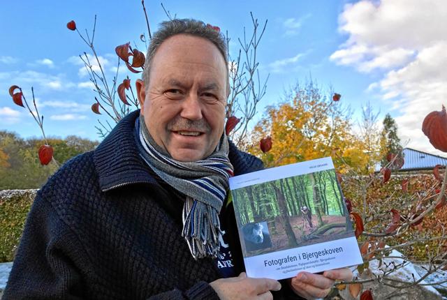 Helge Søgaard er klar med sin tredje bog om Rold Skov - denne gang om ”Fotografen i Bjergeskoven”, Kjeld Thomsen. Privatfoto