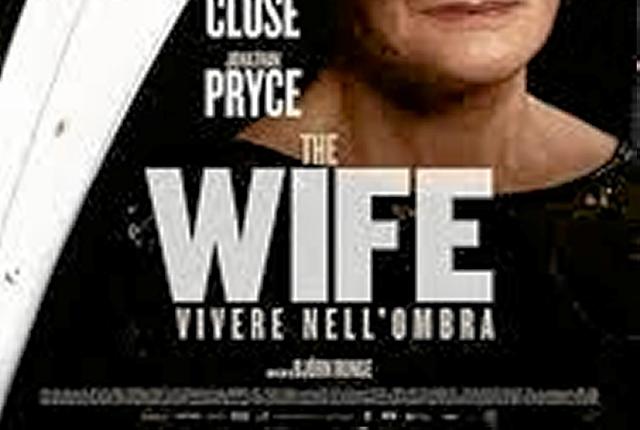 Glenn Close spiller hovedrollen som den trofaste, opofrende hustru, der efter 40 år får nok. Jonathan Pryce spiller Joe, hendes succesrige forfattermand. Foto: Fjerritslev Kino