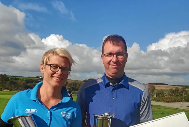 Lene Ugilt og Kristian Nielsen er klubmestre i Volstrup Golfklub. Privatfoto