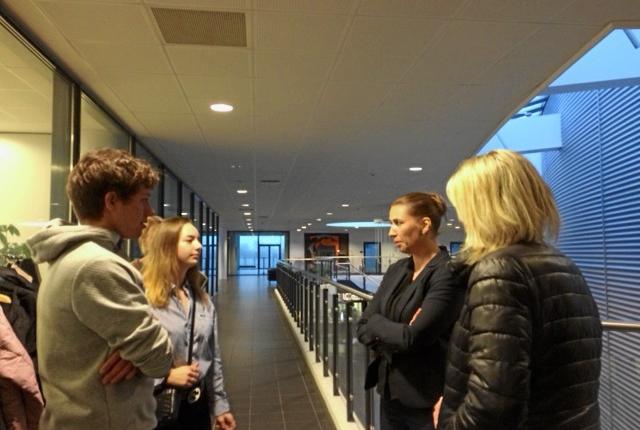Mette Frederiksen og Birgit Hasen mødte 50 HK’ere i Arena Nord