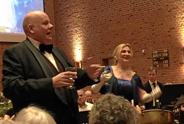 Vesna Djordjevic og Jens-Christian Wandt sang og skålede nytåret ind i Frederikshavn med ”Brindisi” fra Giuseppe Verdis La Traviata.