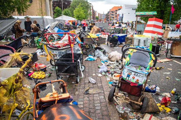 Aalborg Karneval opfordrer til, at man tænker over, hvad man har med i paraden. Arkivfoto: Martin Damgård