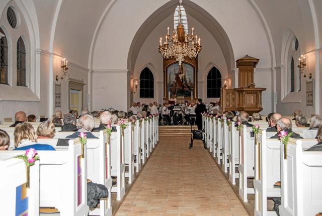 Agersted Brass Band, kendt fra havnen i Løgstør, hvor de hvert år, slutter sommermusikken af i Kulturladen. Foto: Mogens Lynge
