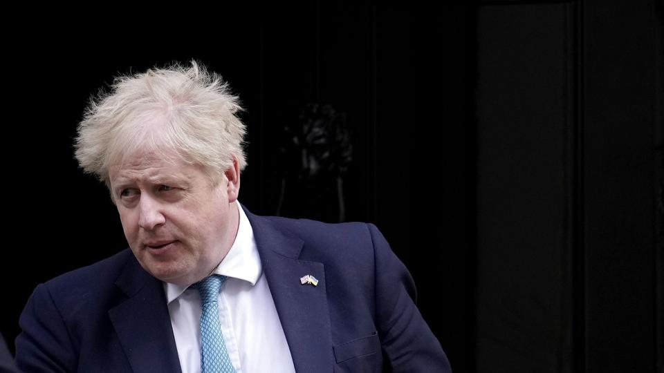 Taburetten under den britiske premierminister, Boris Johnson, vakler, da ministrene siver fra hans regering. (Arkivfoto). <i>Matt Dunham/Ritzau Scanpix</i>