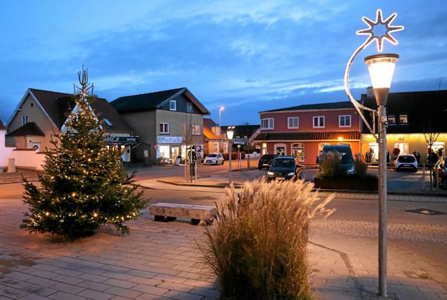 Ingen, der besøger Hals, kan være i tvivl om, at julen nærmer sig med hastige skridt. Foto: Allan Mortensen