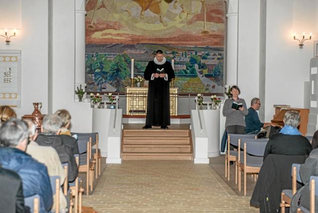 Steffen Bang takkede af i Ranum Kirke ved en afskedsreception i kirken, onsdag sidst på eftermiddagen. Foto: Mogens Lynge