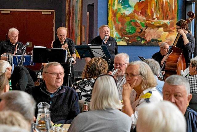 I lørdags var der igen frokostjazz i Kulturhuset i Hjallerup med 70 glade gæster. Foto: Bo Christensen