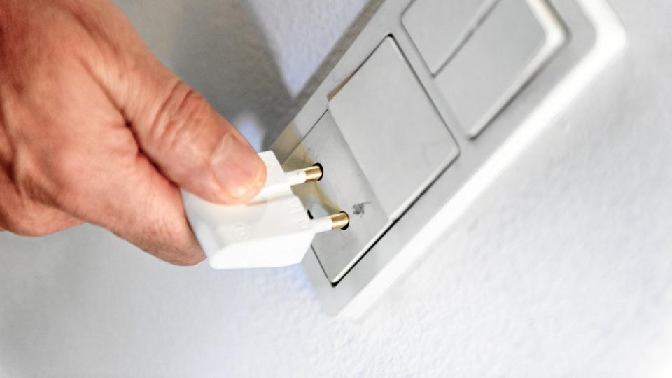 Flere tusinde strømkunder kan ikke få liv i deres elektriske apparater onsdag morgen,