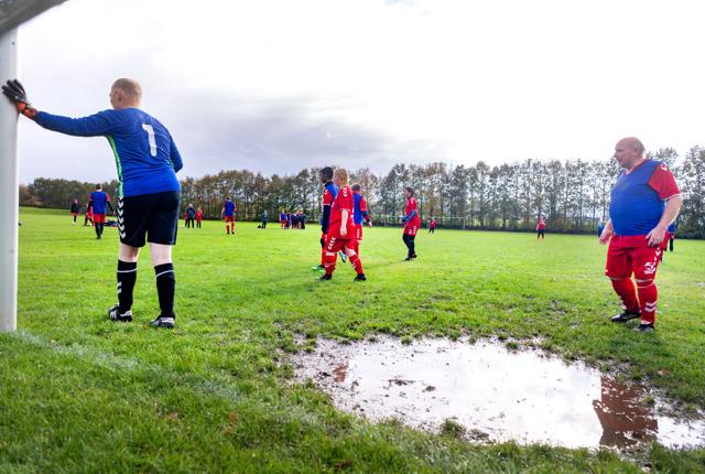 91 spillere deltog i denne landsholdssamling i Jerslev, som var udvidet med tre dages sociale aktiviteter efter en weekend fyldt med fodbold.Foto: Torben Hansen