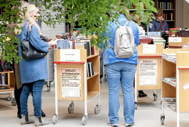 Til Bogsalg på bibliotekerne er der mulighed for selv at gå på jagt Foto: Frederikshavn Bibliotek