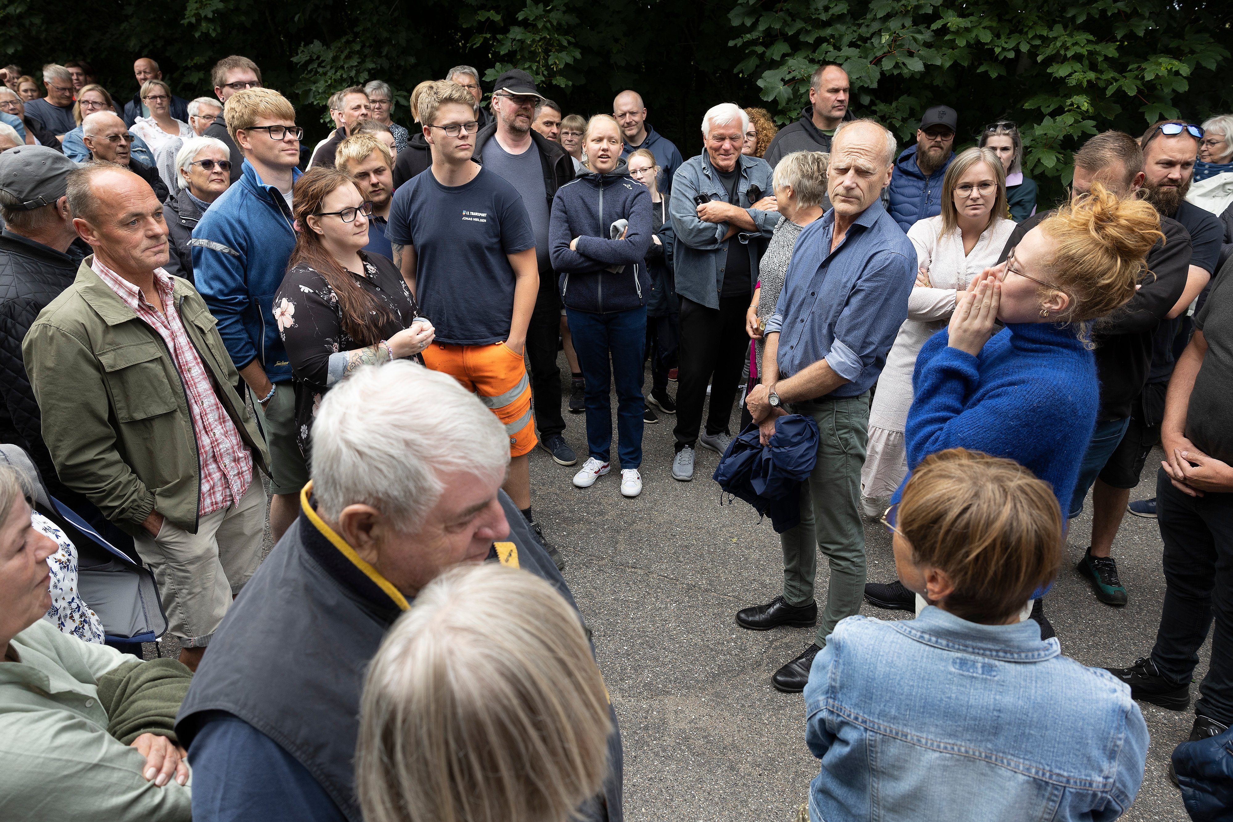 Vrede i Vrå: Talstærkt fremmøde til demonstration mod nyt udlændinge-bosted